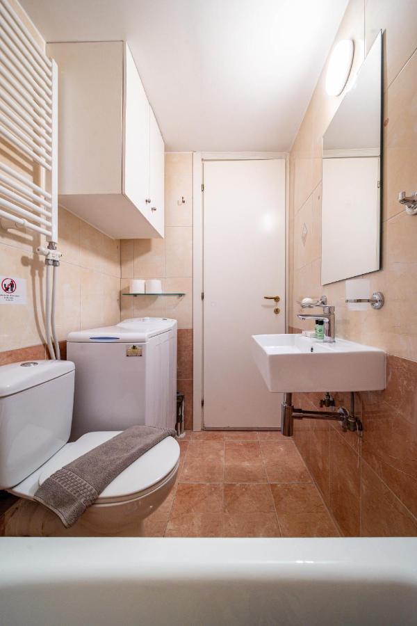 Per56 By Smart Cozy - Right Next To The Metro - Parking - Available 24hr * Athens